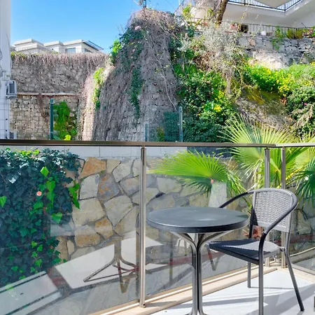 Appartement With Balcony Shared Pool 5 Min To *